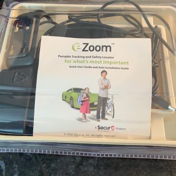 eZoom portable tracking & safety locator - Picture 5 of 5